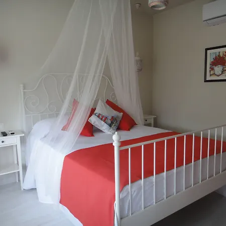 Bed & Breakfast Cassiopeia Alaçatı