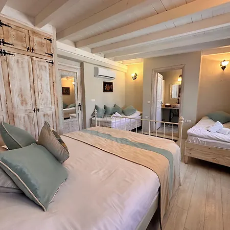Cassiopeia Bed & Breakfast Alaçatı